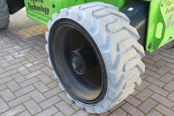 Niftylift HR28 HYBRIDE Hybrid, 4x4 Drive, 28m Working Height Niftylift HR28 HYBRIDE Hybrid, 4x4 Drive, 28m Working Height ...
