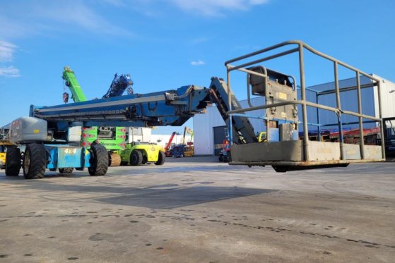 Genie S125 As-Is, Diesel, 4x4x4 Drive, 40.1m Working Hei S125 As-Is, Diesel, 4x4x4 Drive, 40.1m Working Hei 2012 2 image 27