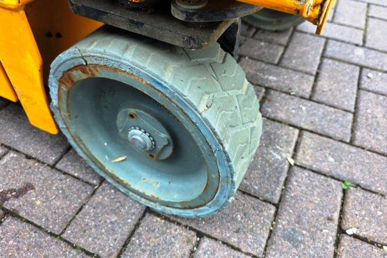 Haulotte Optimum 8 Electric, 7.77m Working Height, 230kg Ca Haulotte Optimum 8 Electric, 7.77m Working Height, 230kg Ca 20...