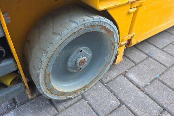 Haulotte Optimum 8 Electric, 7.77m Working Height, 230kg Ca Haulotte Optimum 8 Electric, 7.77m Working Height, 230kg Ca 20...