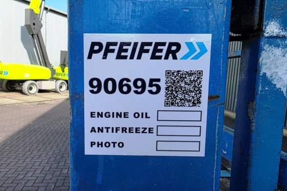 Genie GS2632 Electric, 10m Working Height, Non Marking T GS2632 Electric, 10m Working Height, Non Marking T 2011 2 Scissor...