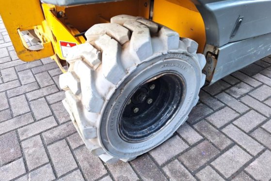 Haulotte Compact 12RTE Electric, 12m Working Height, 450kg Haulotte Compact 12RTE Electric, 12m Working Height, 450kg 2008...