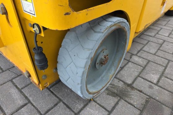 Haulotte Compact 10 Electric, 10m Working Height, 450kg Cap Haulotte Compact 10 Electric, 10m Working Height, 450kg Cap 20...