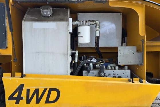 Haulotte COMPACT 10DX Diesel, 4x4 Drive, 10.2m Working Heig Haulotte COMPACT 10DX Diesel, 4x4 Drive, 10.2m Working Heig 20...