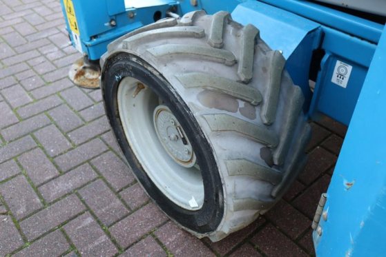 Genie GS4069 Electric, 14m Working Height, 363kg Capacit GS4069 Electric, 14m Working Height, 363kg Capacit 2014 2 Scissor...