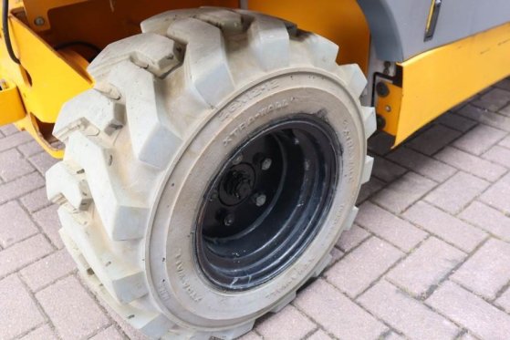 Haulotte Compact 12RTE Electric, 12m Working Height, 450kg Haulotte Compact 12RTE Electric, 12m Working Height, 450kg 2011...