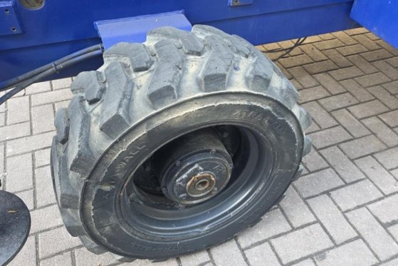 Haulotte H15SX Diesel, 4x4 Drive, 15 Working Height, 500kg Haulotte H15SX Diesel, 4x4 Drive, 15 Working Height, 500kg 2004...