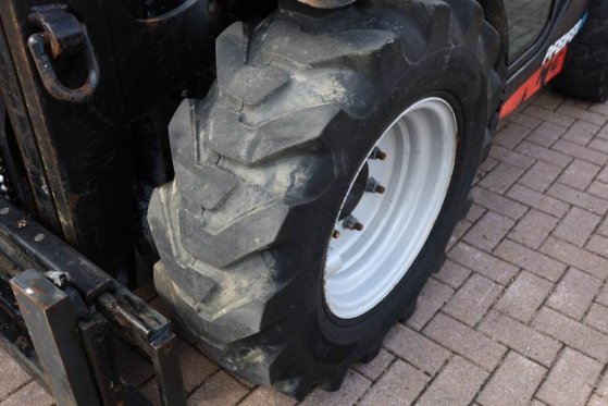 Manitou MC25-4 Valid Inspection, *Guarantee, Diesel, 4x4 D MC25-4 Valid Inspection, *Guarantee, Diesel, 4x4 D 2021 2 Rough...