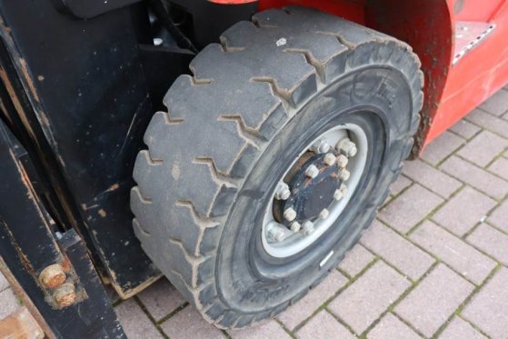 Manitou MI25D Valid inspection, *Guarantee! Diesel, 4x2 Dr MI25D Valid inspection, *Guarantee! Diesel, 4x2 Dr 2018 2 Forkl...