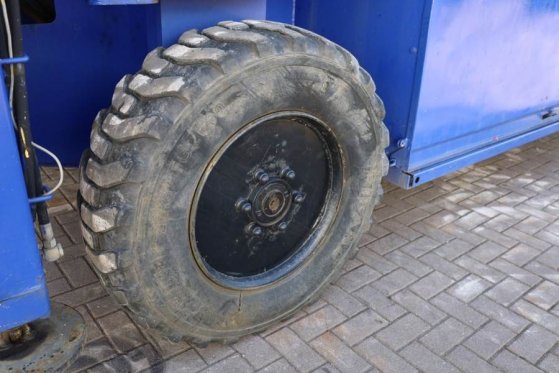 Liftlux SL245-25D 4WD Diesel, 4x4 Drive, 26.5m Working Hei Liftlux SL245-25D 4WD Diesel, 4x4 Drive, 26.5m Working Hei 2003...