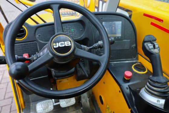 JCB 525-60E Guarantee! Fully Electric, 2500kg Capacity 525-60E Guarantee! Fully Electric, 2500kg Capacity 2022 2 image 13