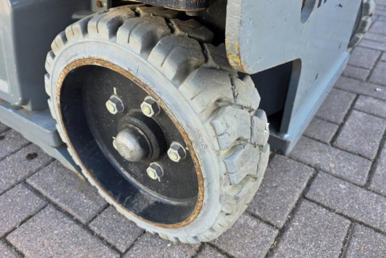 Haulotte STAR 10 Electric, 10m Working Height, 3m Reach, 20 Haulotte STAR 10 Electric, 10m Working Height, 3m Reach, 20 20...