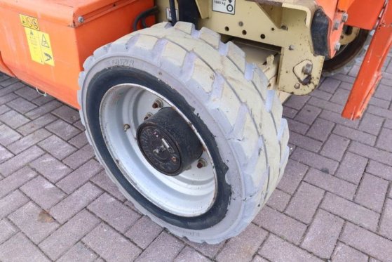 JLG M4069 Hybrid, 14.2m Working Height, 360kg Capacity M4069 Hybrid, 14.2m Working Height, 360kg Capacity 2008 2 Scissor L...