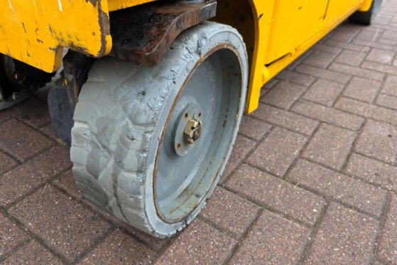 Haulotte Compact 8 As-Is, Electric, 8m Working Height, 350k Haulotte Compact 8 As-Is, Electric, 8m Working Height, 350k 20...