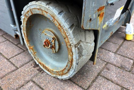 Haulotte Star 6 Electric, Non Marking Tyres, 5.8m Working H Haulotte Star 6 Electric, Non Marking Tyres, 5.8m Working H 20...
