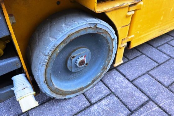 Haulotte Optimum 8 Electric, 7.77m Working Height, 230kg Ca Haulotte Optimum 8 Electric, 7.77m Working Height, 230kg Ca 20...