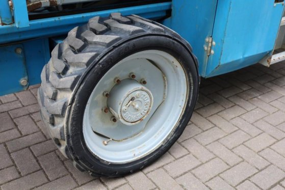 Genie GS4390 Diesel, 4x4 Drive, 15m Working Height, 680k GS4390 Diesel, 4x4 Drive, 15m Working Height, 680k 2012 2 Scissor...