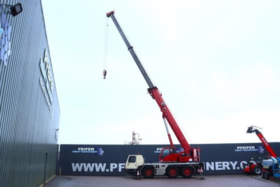 Grove GMK3060 Diesel, 6x6x6 Drive, 60t Capacity, 43m Mai GMK3060 Diesel, 6x6x6 Drive, 60t Capacity, 43m Mai 2015 2 Mobile ...