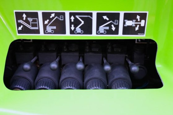 Niftylift HR21D 4x4 MK2 Diesel, 4x4 Drive, 21m Working Heigh Niftylift HR21D 4x4 MK2 Diesel, 4x4 Drive, 21m Working Heigh ...