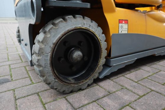 Haulotte STAR 10 Electric, 10m Working Height, 3m Reach, 20 Haulotte STAR 10 Electric, 10m Working Height, 3m Reach, 20 20...