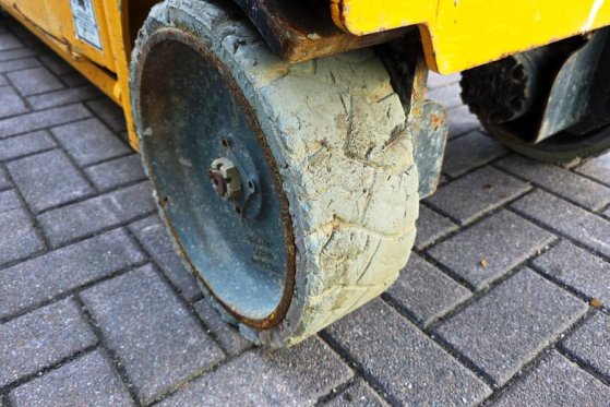 Haulotte Compact 8 Electric, Batteries 2025, 8.2m Working Haulotte Compact 8 Electric, Batteries 2025, 8.2m Working 2015 2...