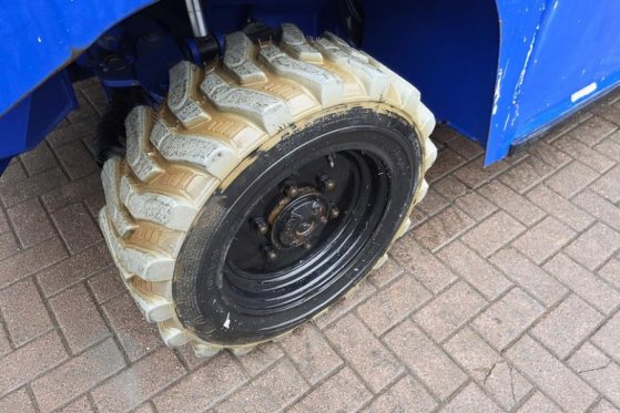 PB LIFT S151-19EGI Electric, 4x4 Drive, 15m Working H PB LIFT S151-19EGI Electric, 4x4 Drive, 15m Working H 2010 2 Scissor...