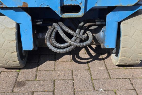 Genie GS2632 Electric, 10m Working Height, 227kg Capacit GS2632 Electric, 10m Working Height, 227kg Capacit 2015 2 image 13