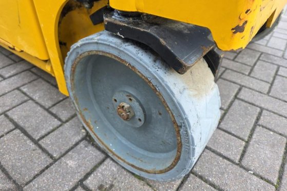 Haulotte Compact 10 Electric, 10m Working Height, 450kg Cap Haulotte Compact 10 Electric, 10m Working Height, 450kg Cap 20...