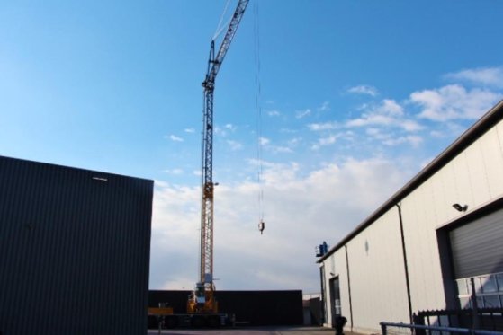 Liebherr MK88 Plus Valid Inspection, 45 m Flight, 8t Cap, P MK88 Plus Valid Inspection, 45 m Flight, 8t Cap, P 2018 2 Towe...