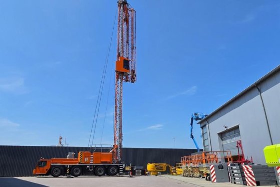 Liebherr MK88-4.1 Dutch vehicle registration, Valid inspect MK88-4.1 Dutch vehicle registration, Valid inspect 2020 2 Towe...
