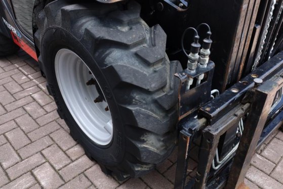 Manitou MC30-4 Valid Inspection, Diesel, 4x4 Drive, 3t Cap MC30-4 Valid Inspection, Diesel, 4x4 Drive, 3t Cap 2020 2 Rough...