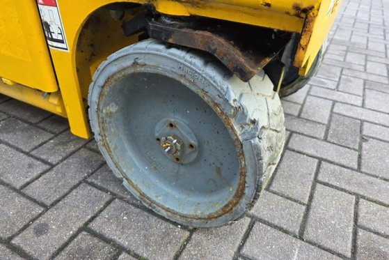 Haulotte Compact 8 Electric, 8.2m Working Height, 350kg Cap Haulotte Compact 8 Electric, 8.2m Working Height, 350kg Cap 20...