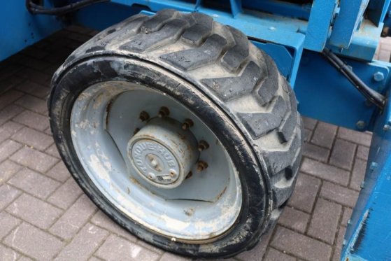 Genie GS5390 Diesel, 4x4 Drive, 18.15m Working Height, 6 GS5390 Diesel, 4x4 Drive, 18.15m Working Height, 6 2013 2 Scissor...