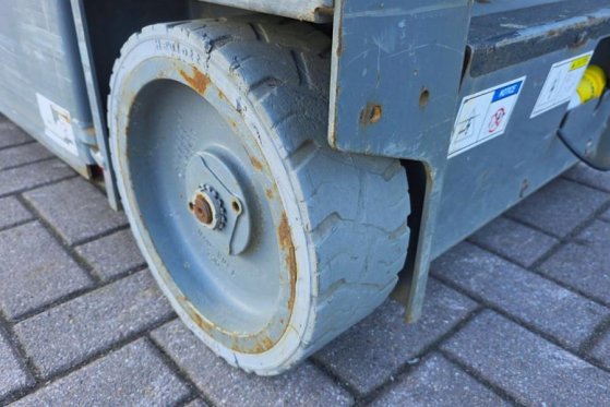 Haulotte Star 6 Electric, Non Marking Tyres, 5.8m Working H Haulotte Star 6 Electric, Non Marking Tyres, 5.8m Working H 20...