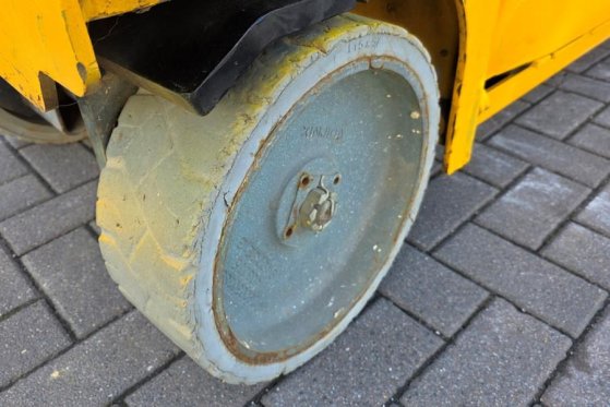 Haulotte Compact 10N Electric, 10m Working Height, 230kg Ca Haulotte Compact 10N Electric, 10m Working Height, 230kg Ca 20...