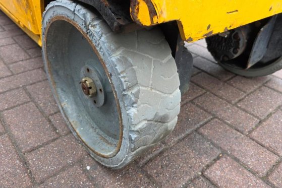 Haulotte Compact 8 As-Is, Electric, 8m Working Height, 350k Haulotte Compact 8 As-Is, Electric, 8m Working Height, 350k 20...