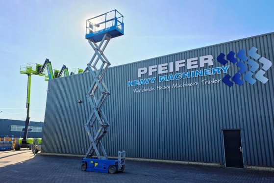 Genie GS2632 Electric, 10m Working Height, Non Marking T GS2632 Electric, 10m Working Height, Non Marking T 2015 2 Scissor...