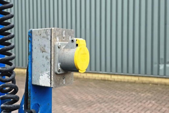 Genie GS2632 Electric, 10m Working Height, 227kg Capacit GS2632 Electric, 10m Working Height, 227kg Capacit 2013 2 Scissor...