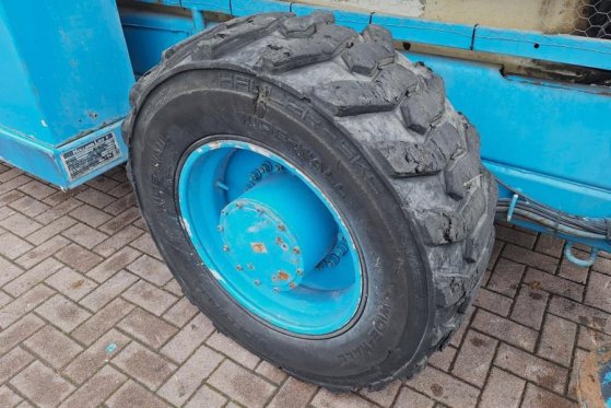 Holland Lift Megastar G-300DL30/S Diesel, 4x4x4 Drive, 33.5m Wo Holland lift Megastar G-300DL30/S Diesel, 4x4x4 Drive, 33....