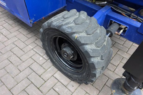 Haulotte H15SDX Diesel, 4x4 Drive, 15 Working Height, 700kg Haulotte H15SDX Diesel, 4x4 Drive, 15 Working Height, 700kg 20...