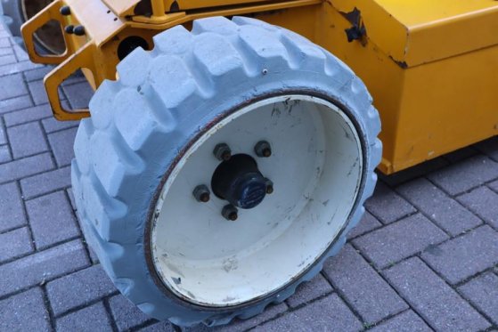Snorkel A38E Electric, 13.5m Working Height, 6.1m Reach, 2 A38E Electric, 13.5m Working Height, 6.1m Reach, 2 2011 2 image 14