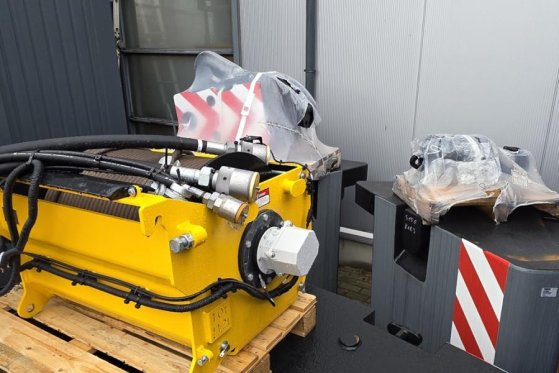 Grove GMK5150XL Available For Rent, Dutch Registration, GMK5150XL Available For Rent, Dutch Registration, 2025 2 Mobile Cr...