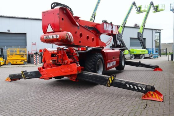 Manitou MRT3050 Diesel, 4x4x4 Drive, 5000kg Capacity, 30m MRT3050 Diesel, 4x4x4 Drive, 5000kg Capacity, 30m 2008 2 image 29