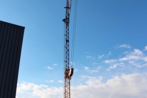 Liebherr MK88 Plus Valid Inspection, 45 m Flight, 8t Cap, P MK88 Plus Valid Inspection, 45 m Flight, 8t Cap, P 2018 2 Towe...
