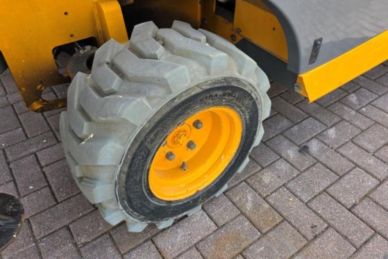 Haulotte Compact 12DX Diesel, 4x4 Drive, 12m Working Height Haulotte Compact 12DX Diesel, 4x4 Drive, 12m Working Height 20...