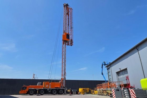 Liebherr MK88-4.1 Dutch vehicle registration, Valid inspect MK88-4.1 Dutch vehicle registration, Valid inspect 2020 2 Towe...