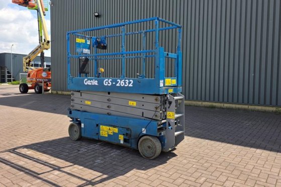 Genie GS2632 Electric, 10m Working Height, 227kg Capacit GS2632 Electric, 10m Working Height, 227kg Capacit 2015 2 Scissor...