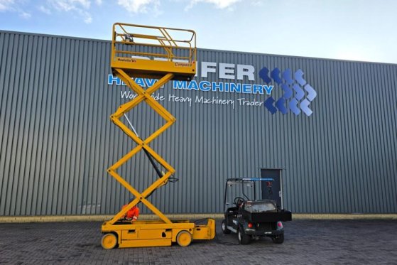 Haulotte Compact 8 Electric, 8.2m Working Height, 350kg Cap Haulotte Compact 8 Electric, 8.2m Working Height, 350kg Cap 20...