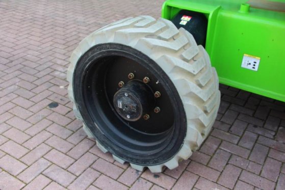 Niftylift HR28 HYBRIDE Hybrid, 4x4 Drive, 28m Working Height Niftylift HR28 HYBRIDE Hybrid, 4x4 Drive, 28m Working Height ...