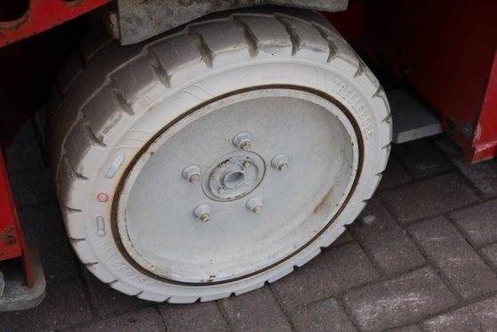 PB LIFT S225-12ES Electric, 22.5m Working Height, 450 PB LIFT S225-12ES Electric, 22.5m Working Height, 450 2010 2 Scissor...